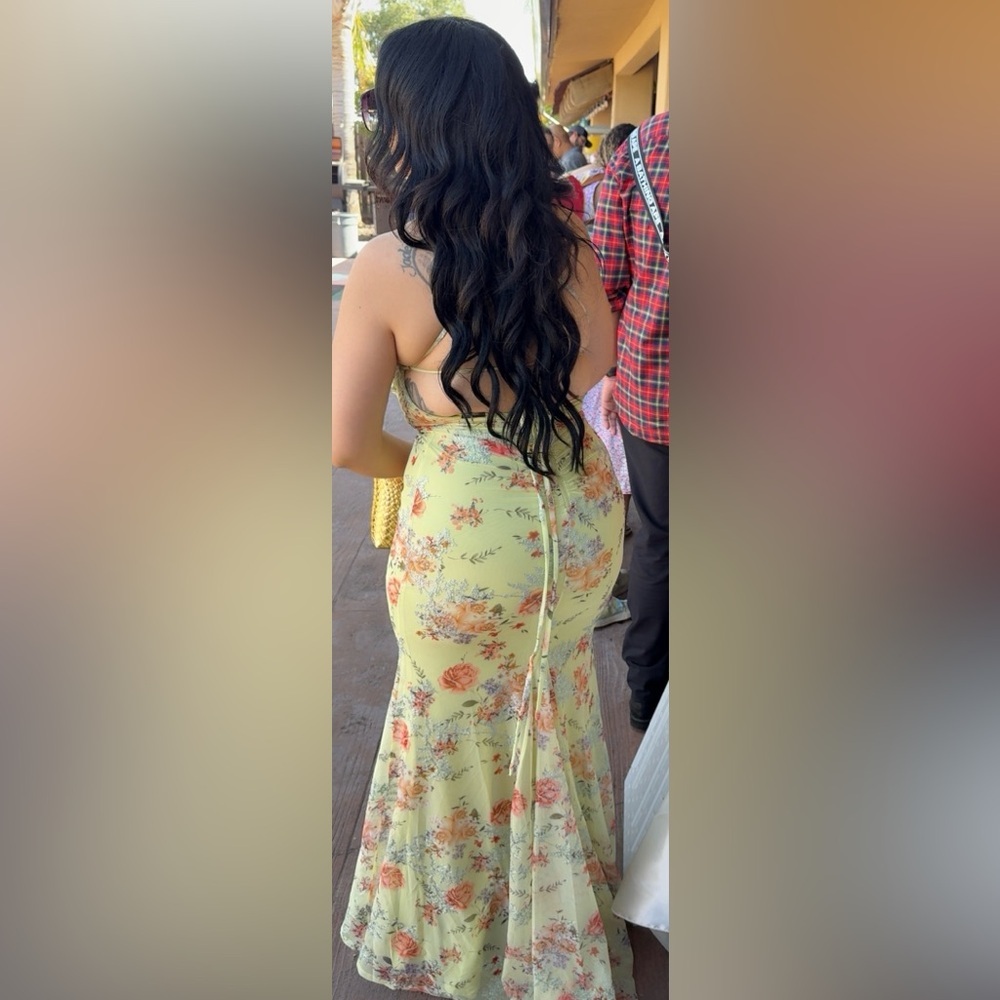 Windsor Floral Maxi Dress in Yellow and Multicolor - Picture 4 of 5